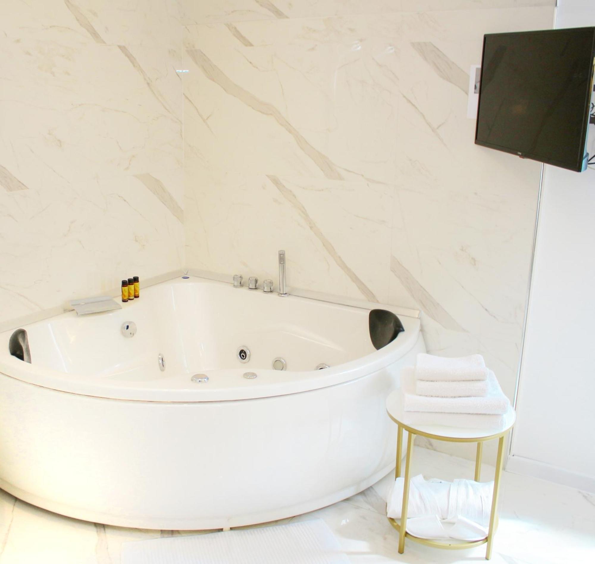 Lumiere Luxe Suites Beograd Bagian luar foto