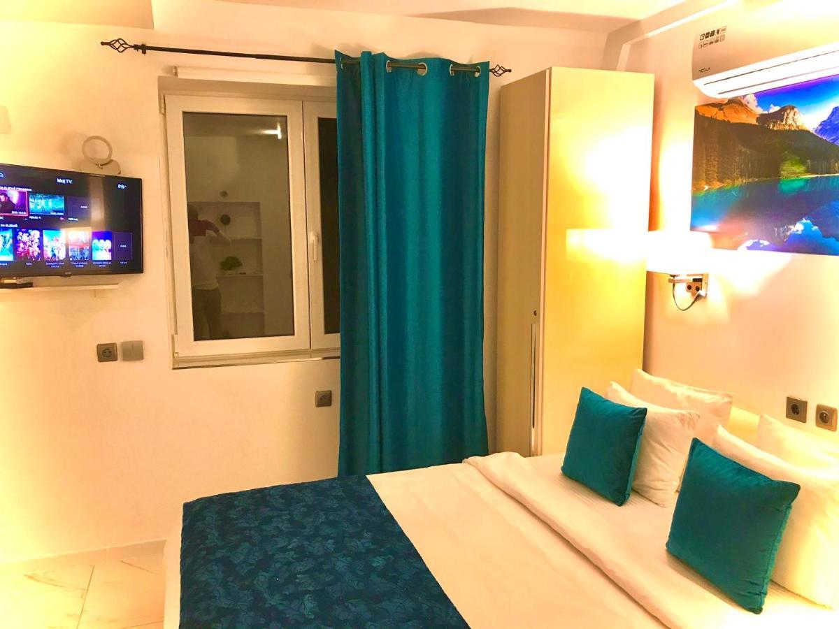 Lumiere Luxe Suites Beograd Bagian luar foto