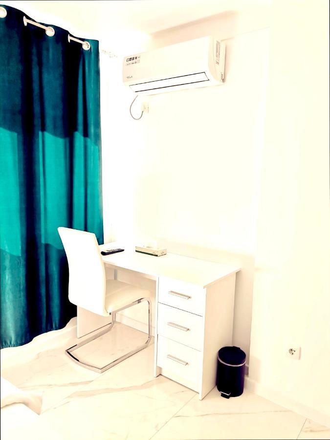 Lumiere Luxe Suites Beograd Bagian luar foto